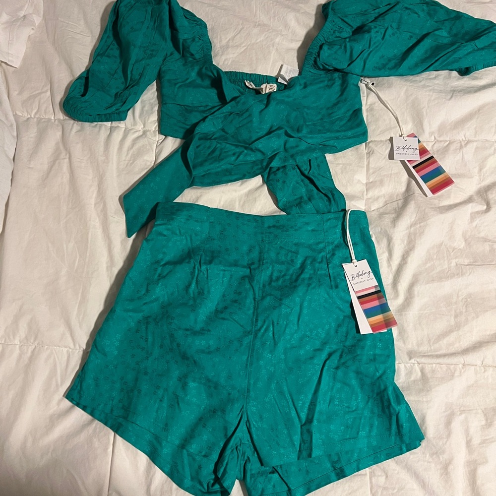 Billabong x Sincerely Jules collab set. Teal Crop Top and Shorts Set